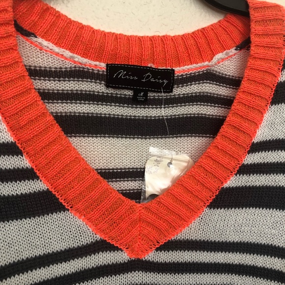 Miss Daisy Womens Medium V-Neck Sweater Elbow Patch Knit Striped NWT - Picture 4 of 14